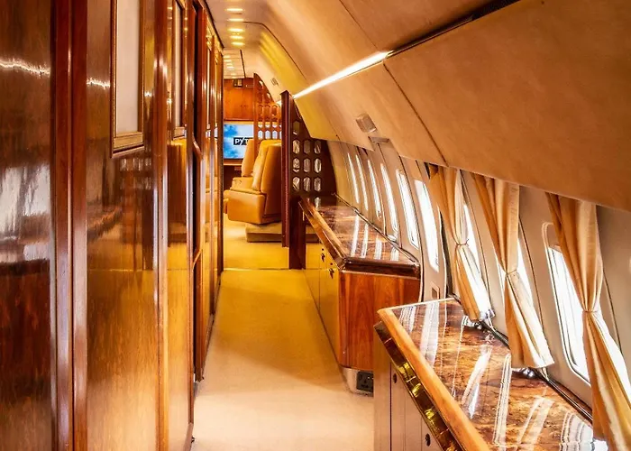 Boeing 727 Airliner Private Jet Botel Bristol