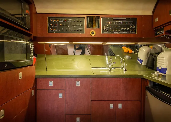 Boeing 727 Airliner Private Jet * Bristol